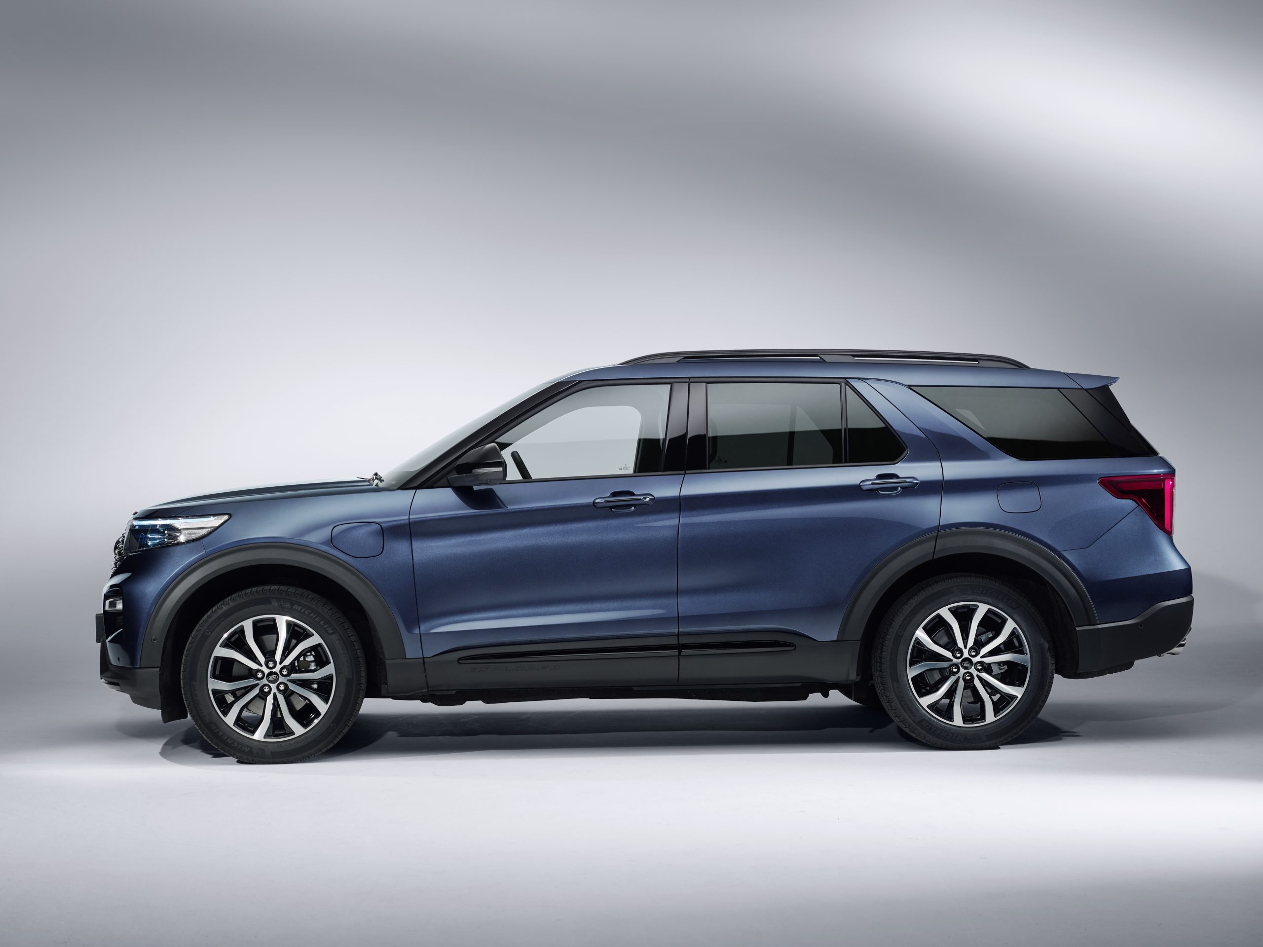 All-New Ford Explorer Electric Hybrid