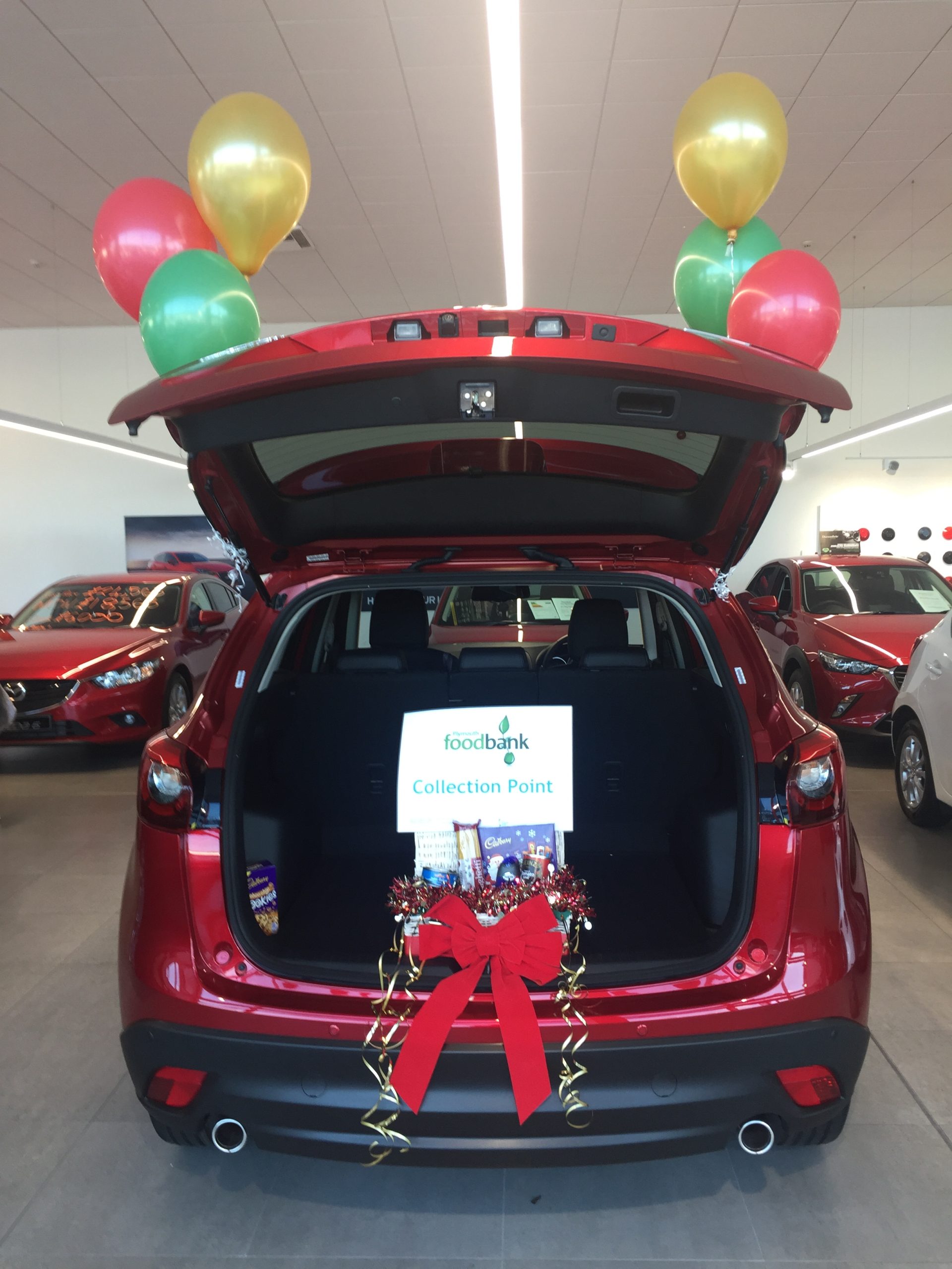 Vospers Mazda Support Local Foodbanks This Christmas