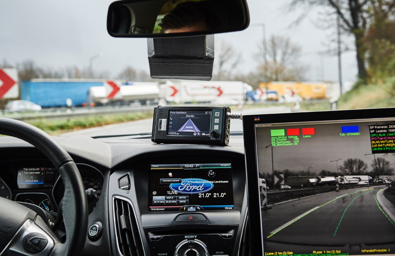 New Ford Autonomous Tech Turns Traffic Jams into Chill Time and Parks Your Car by Remote